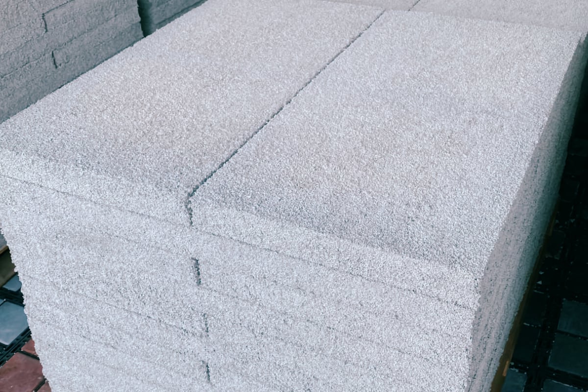 polystyren beton cementová deska na zateplení vlhkého zdiva