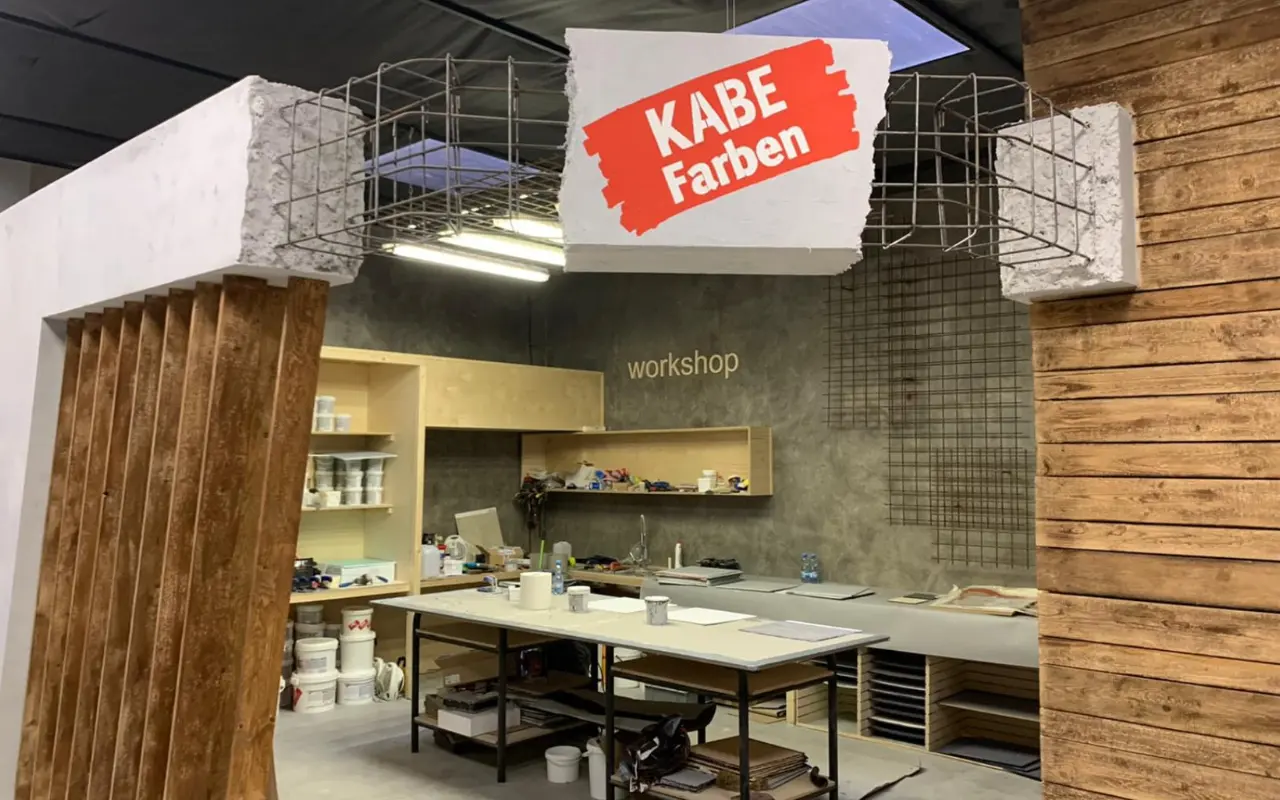 showroom na betonové stěrky KABE Farben Praha