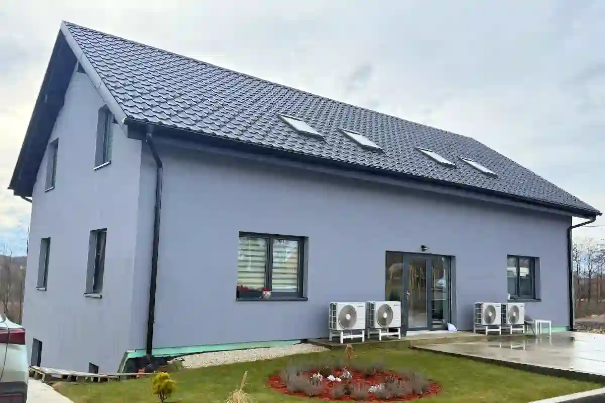 Fasádní silikátová 2,0 mm bílá omítka Novalith